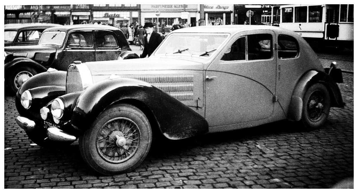 1938 Bugatti - Image 2 of 31