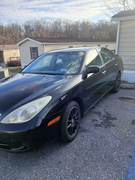 2005 Lexus ES 4th Gen - Image 2 of 8