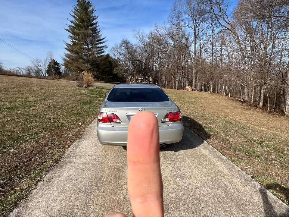 2004 Lexus ES 3rd Gen - Image 3 of 8