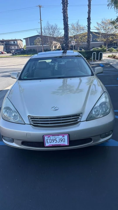 2004 Lexus ES 4th Gen - Image 2 of 10
