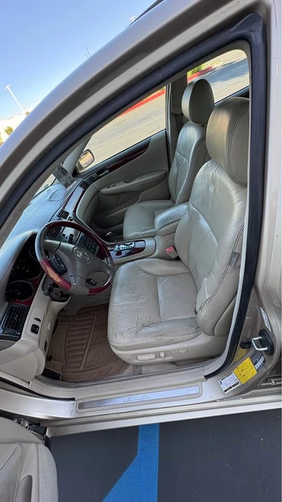 2004 Lexus ES 4th Gen - Image 9 of 10
