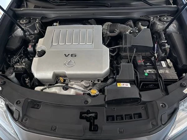 2013 Lexus ES 6th Gen - Image 6 of 17
