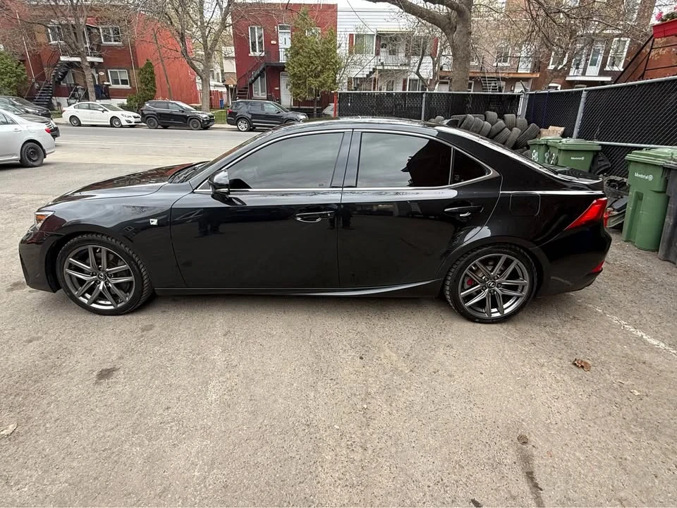 2020 Lexus IS 3rd Gen - Image 4 of 10