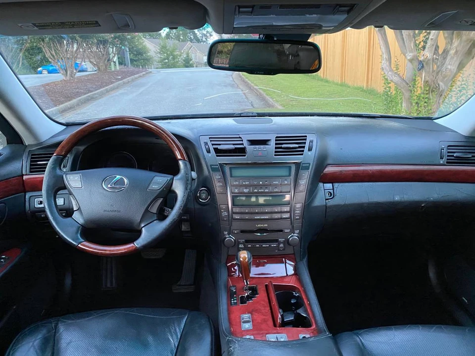 2007 Lexus LS 4th Gen - Image 13 of 13