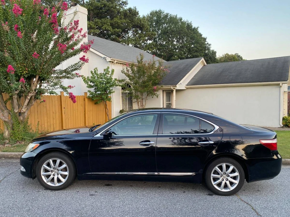 2007 Lexus LS 4th Gen - Image 2 of 13