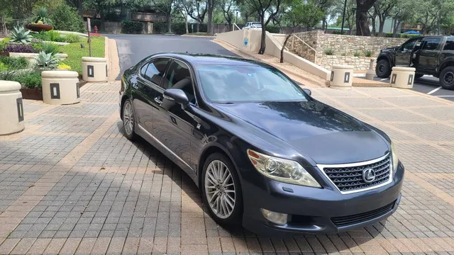 2011 Lexus LS 4th Gen - Image 3 of 9