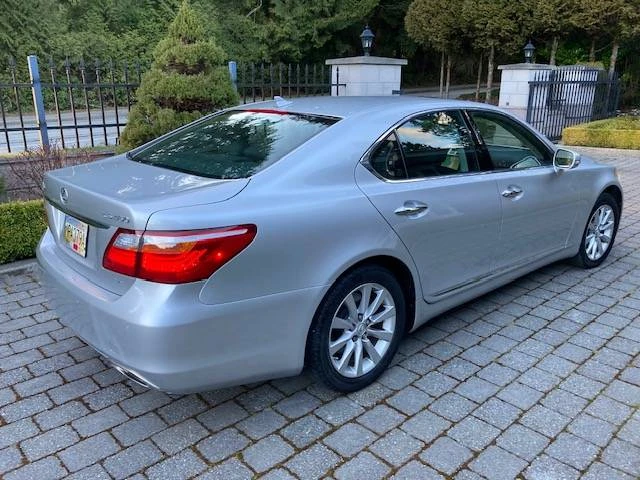 2010 Lexus LS 4th Gen - Image 10 of 12