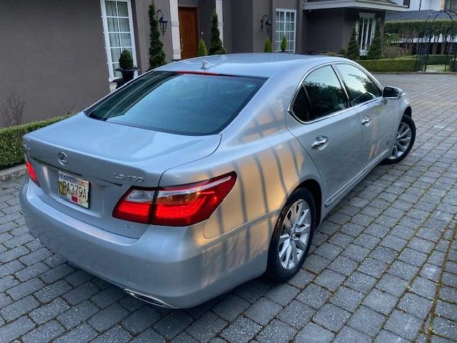 2010 Lexus LS 4th Gen - Image 3 of 12