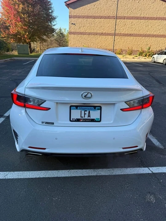 2015 Lexus RC - Image 5 of 9