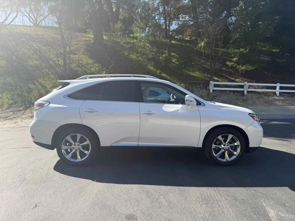 2011 Lexus RX 3rd Gen - Image 2 of 10