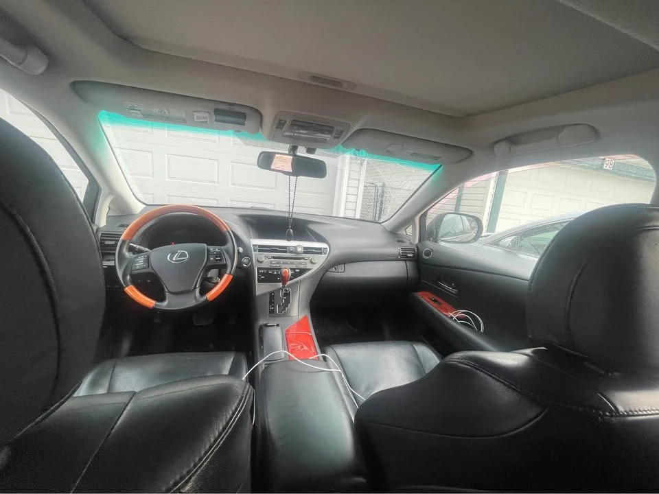 2010 Lexus RX 3rd Gen - Image 4 of 10