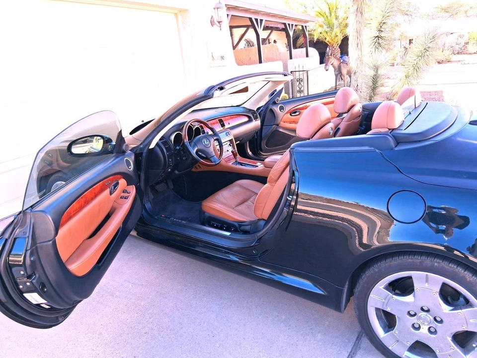 2004 Lexus SC430 - Image 2 of 16