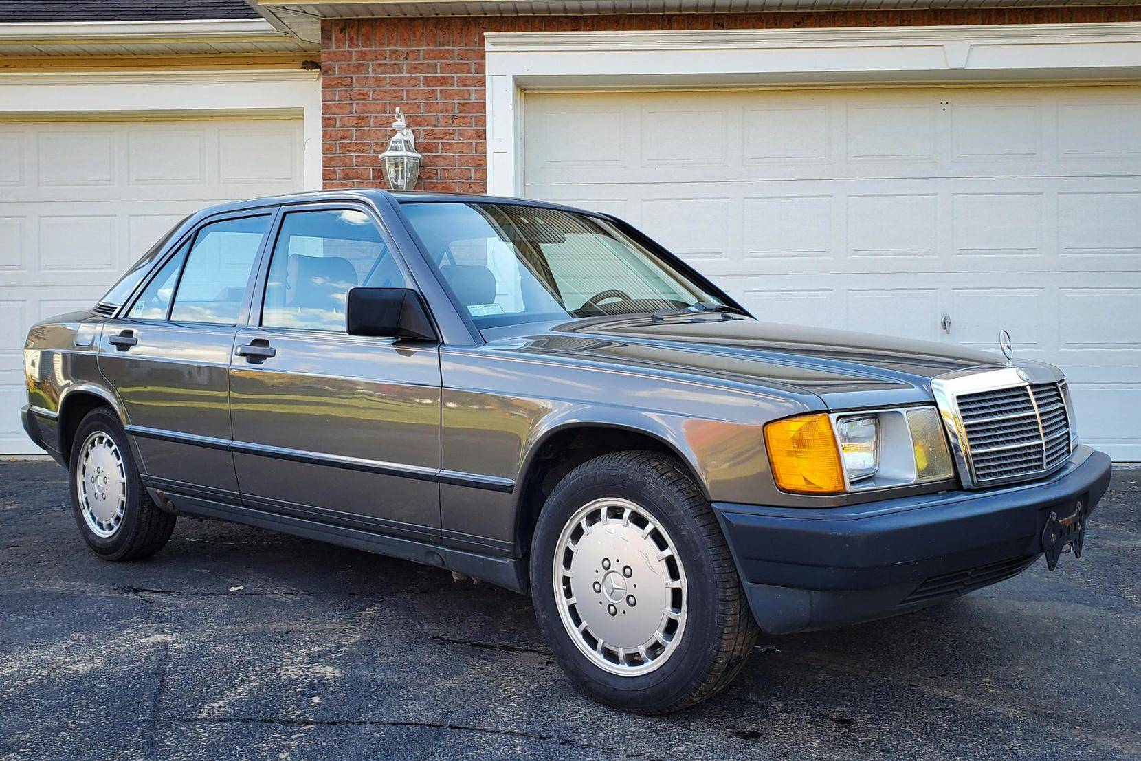 1986 Mercedes-Benz 190E 2.3