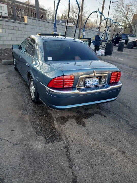 2001 Lincoln LS - Image 2 of 4