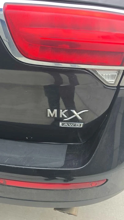 Lincoln MKX - Image 3 of 9