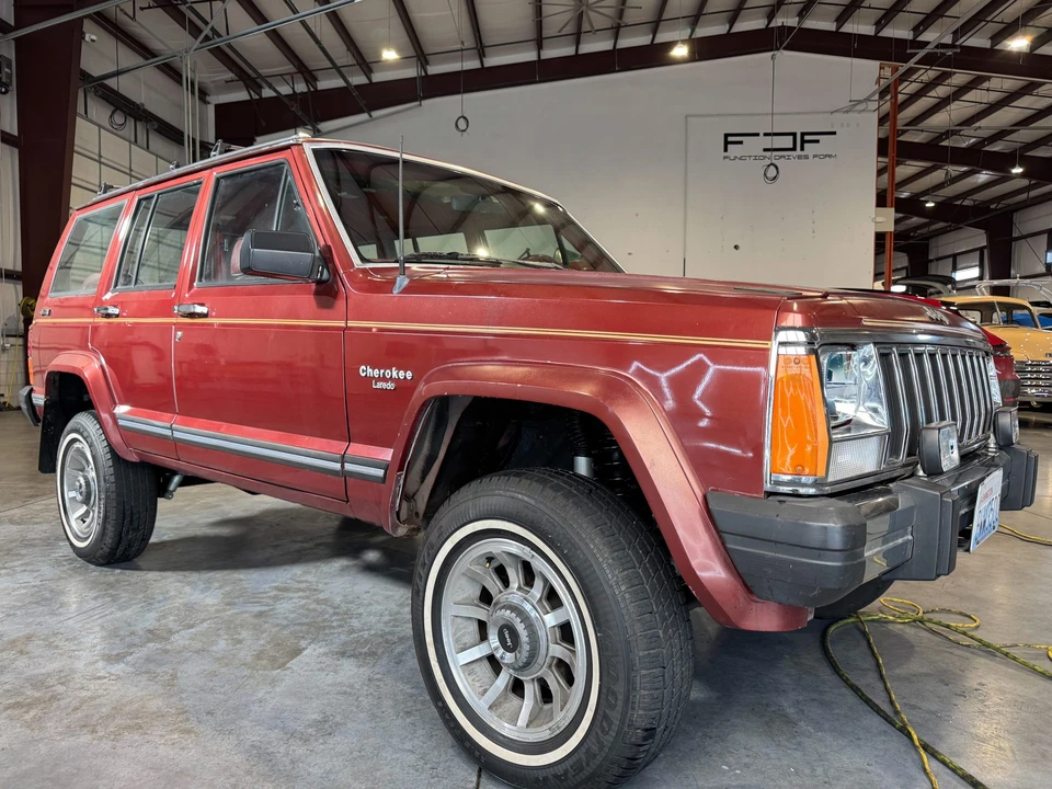 1985 Jeep XJ Cherokee - Image 12 of 31