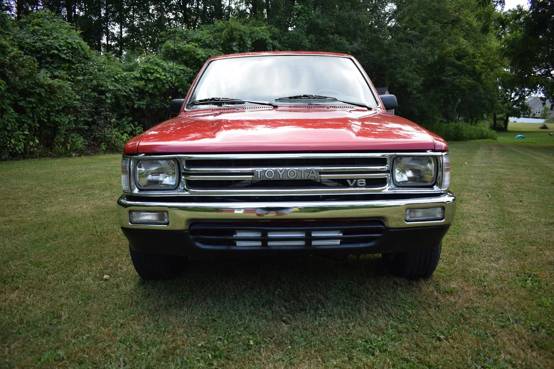 1989 Toyota Hilux 5th Gen - Image 10 of 31