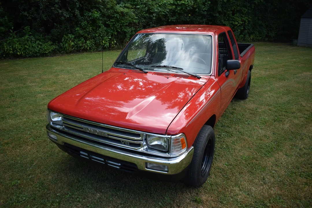 1989 Toyota Hilux 5th Gen - Image 6 of 31