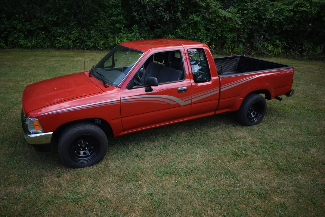 1989 Toyota Hilux 5th Gen - Image 3 of 31