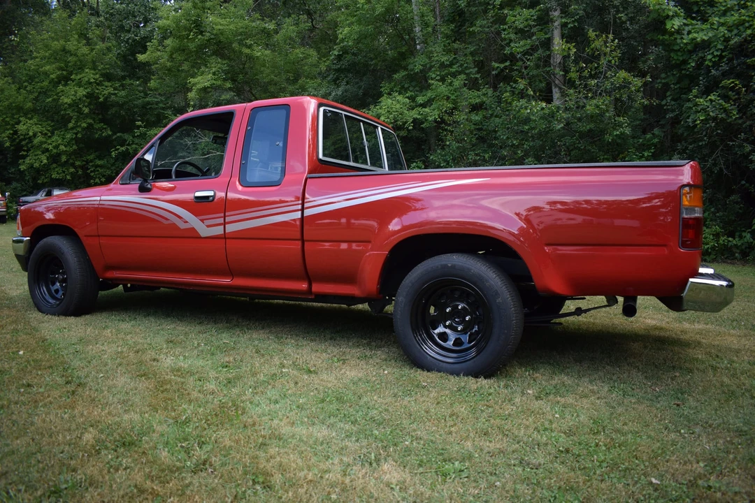 1989 Toyota Hilux 5th Gen - Image 28 of 31