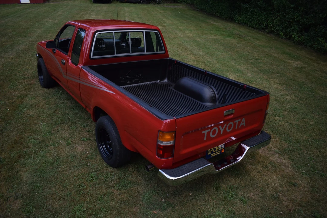 1989 Toyota Hilux 5th Gen - Image 25 of 31