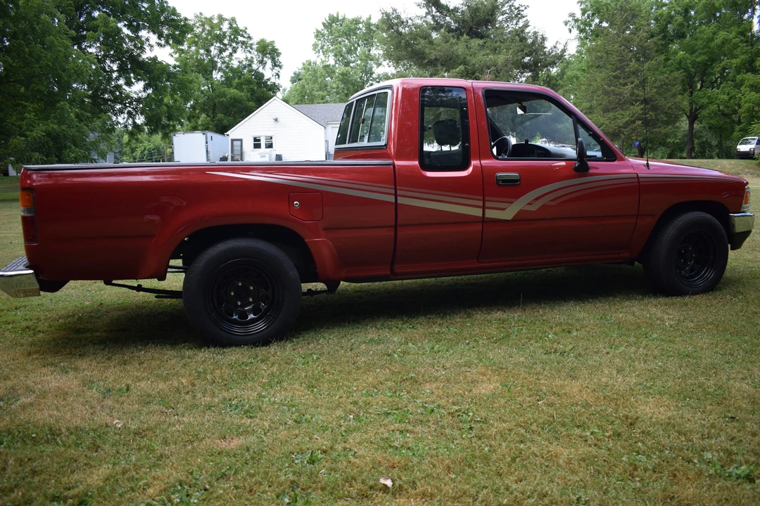 1989 Toyota Hilux 5th Gen - Image 17 of 31