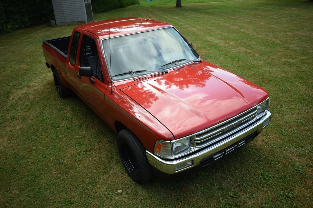 1989 Toyota Hilux 5th Gen - Image 12 of 31