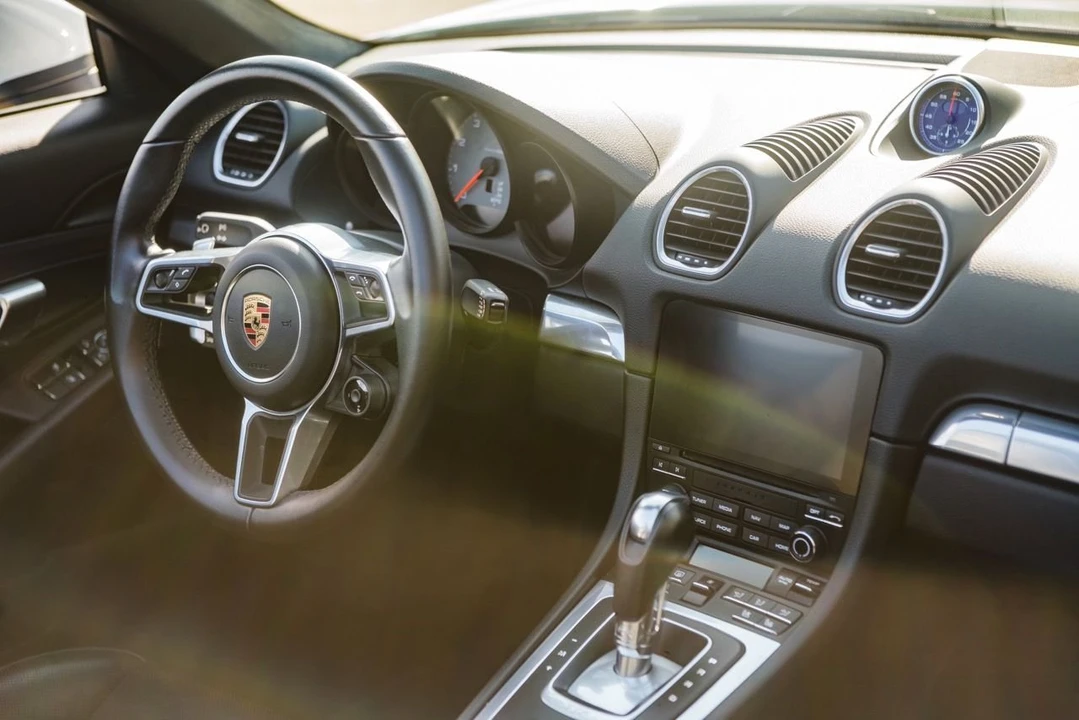 2021 Porsche 718 Boxster S - Image 4 of 14
