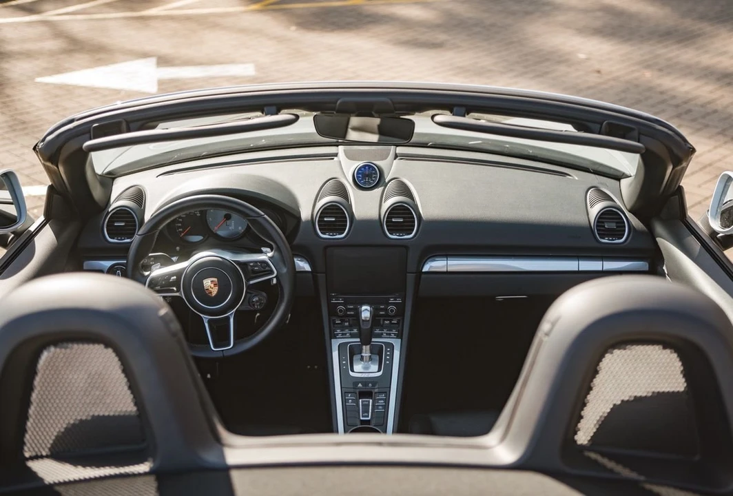 2021 Porsche 718 Boxster S - Image 5 of 14