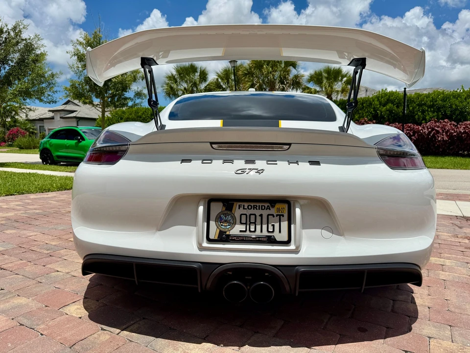 2016 Porsche 981 Cayman GT4 - Image 3 of 20
