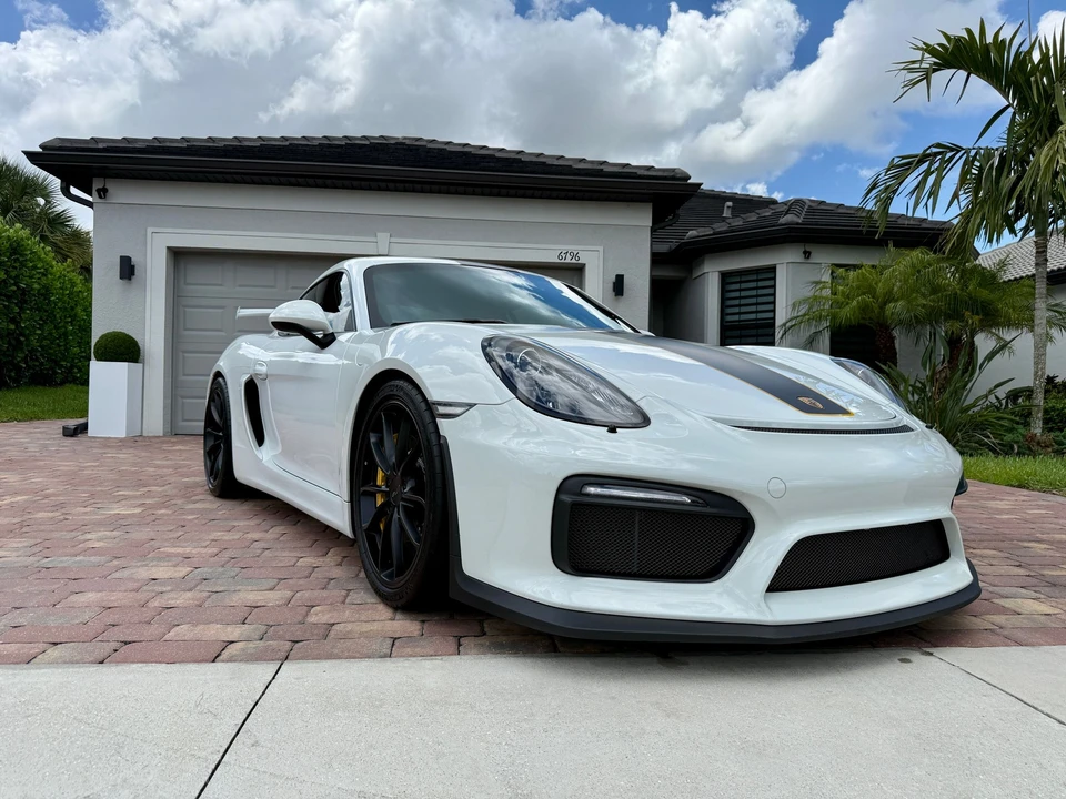 2016 Porsche 981 Cayman GT4 - Image 8 of 20