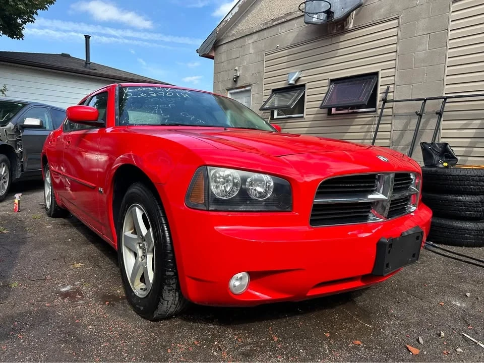 2010 Dodge Charger 6th Gen - Image 2 of 6