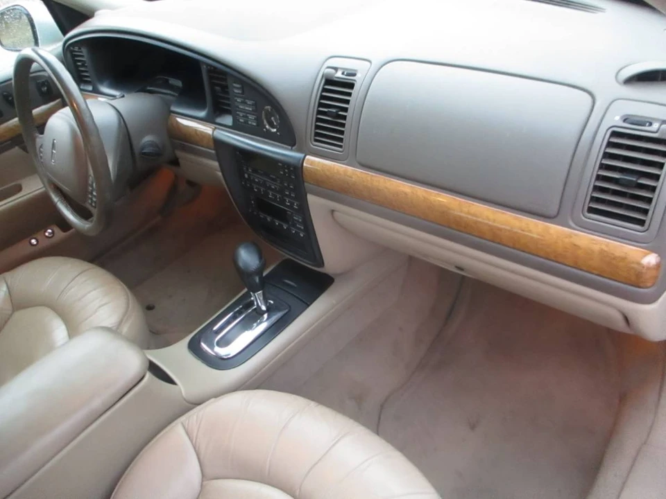 2000 Lincoln Continental 9th Gen - Image 7 of 13