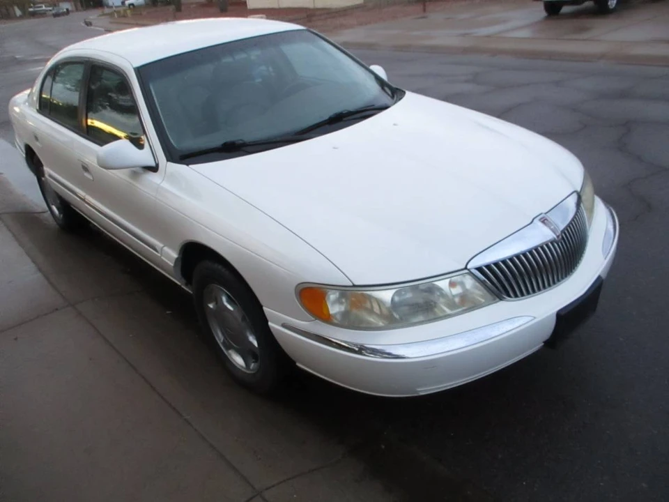 2000 Lincoln Continental 9th Gen - Image 11 of 13