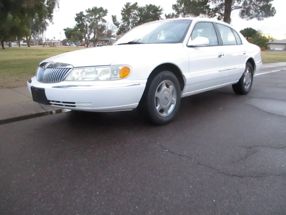 2000 Lincoln Continental 9th Gen - Image 10 of 13
