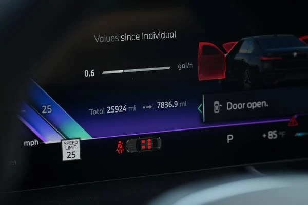 2023 BMW G70 7 Series - Image 21 of 21