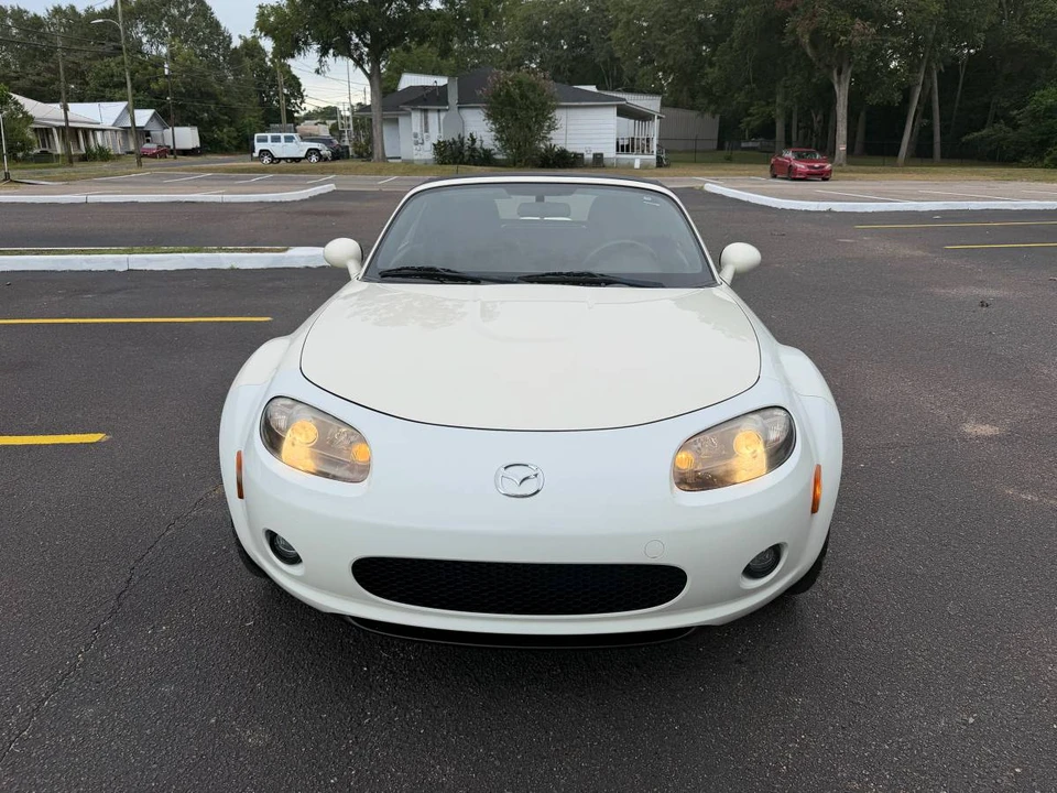 2006 Mazda NC MX-5 Miata - Image 3 of 17