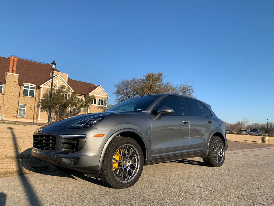 2015 Porsche 958 Cayenne Diesel - Image 2 of 12