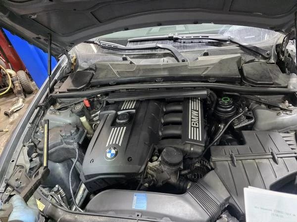2009 BMW E90 3 Series Sedan - Image 8 of 11
