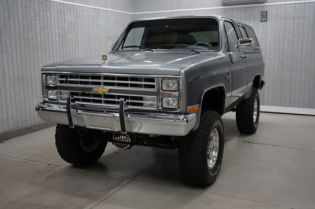 1987 Chevrolet K5 Blazer 2nd Gen - Image 7 of 31