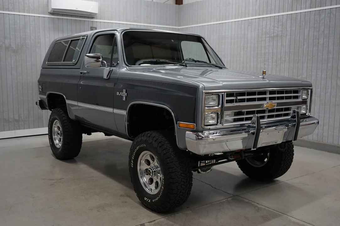 1987 Chevrolet K5 Blazer 2nd Gen - Image 16 of 31
