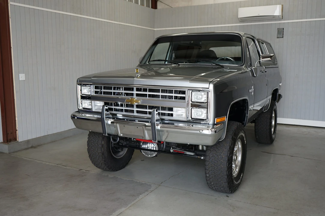 1987 Chevrolet K5 Blazer 2nd Gen - Image 8 of 31