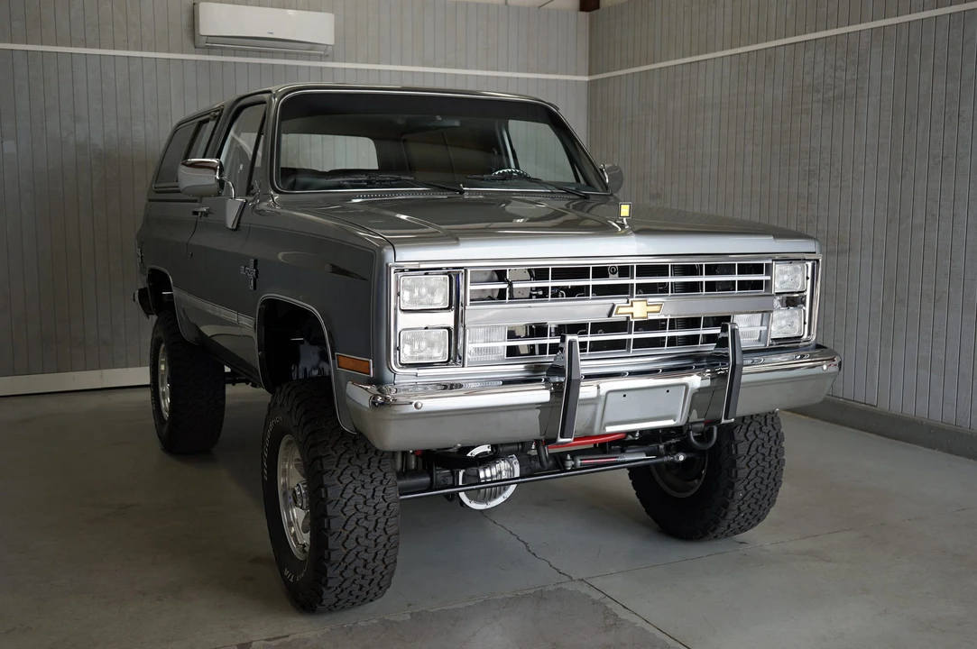 1987 Chevrolet K5 Blazer 2nd Gen - Image 18 of 31