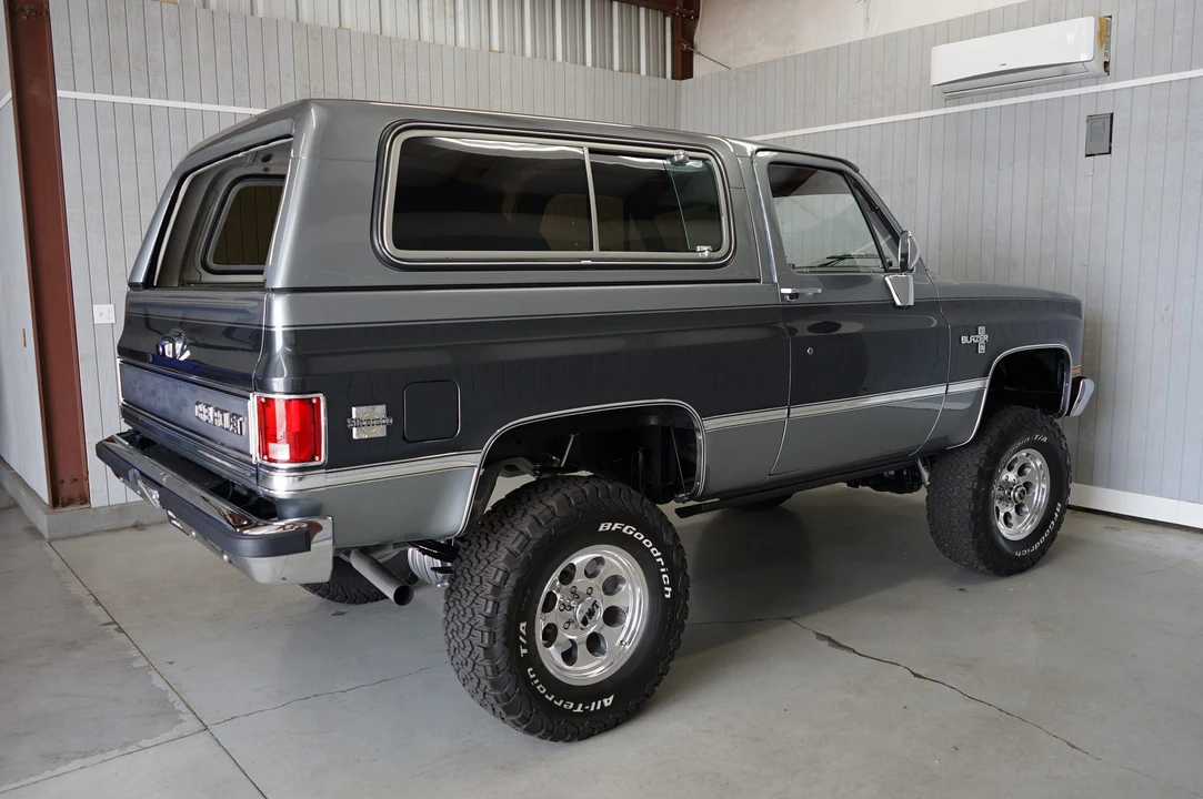 1987 Chevrolet K5 Blazer 2nd Gen - Image 21 of 31