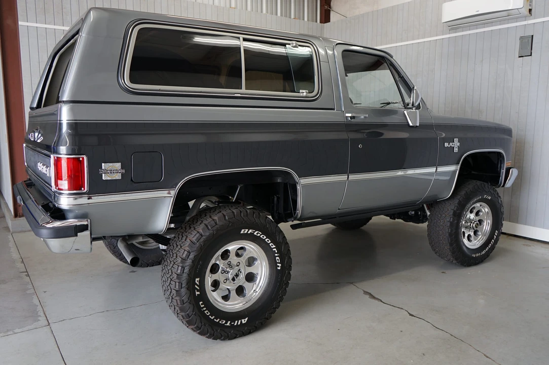 1987 Chevrolet K5 Blazer 2nd Gen - Image 20 of 31