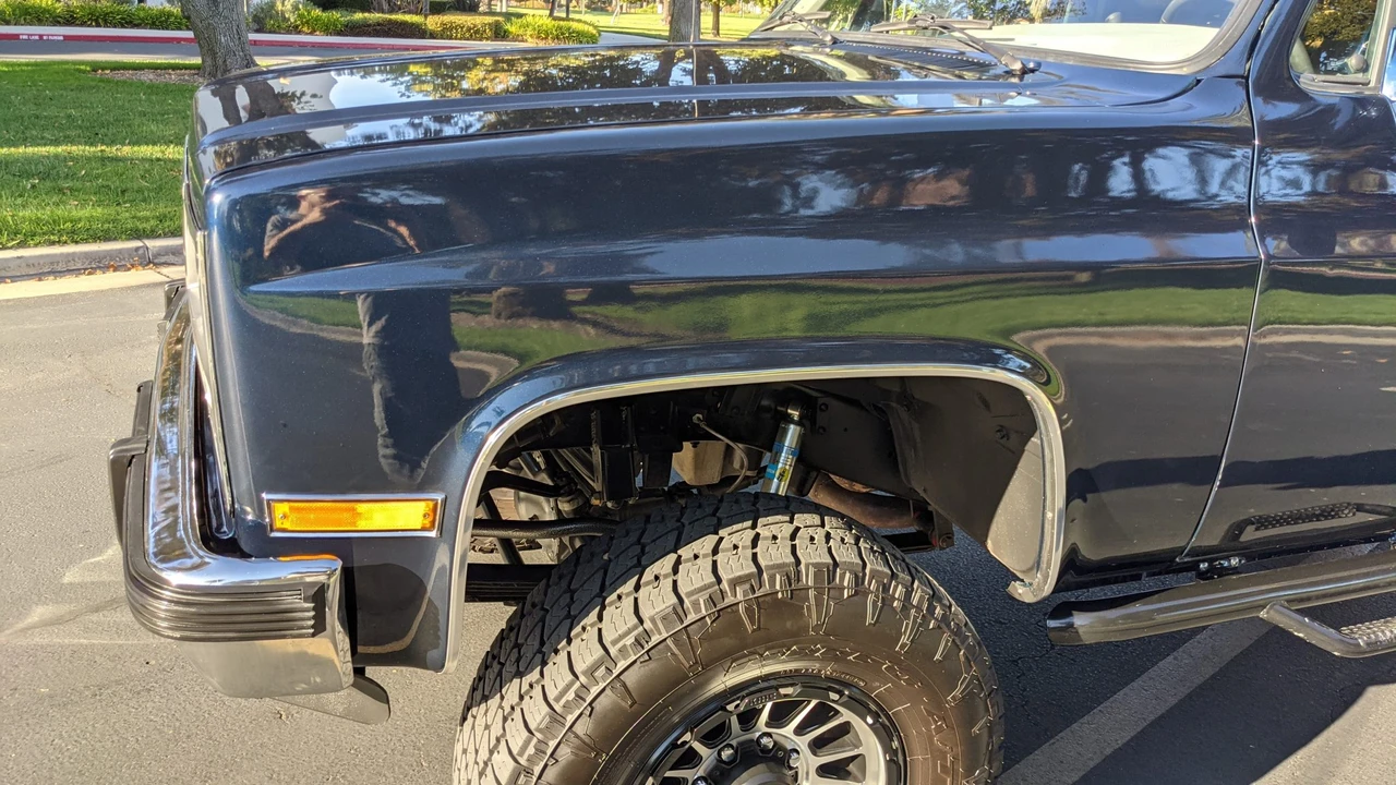 1991 GMC Suburban 7th Gen - Image 31 of 31
