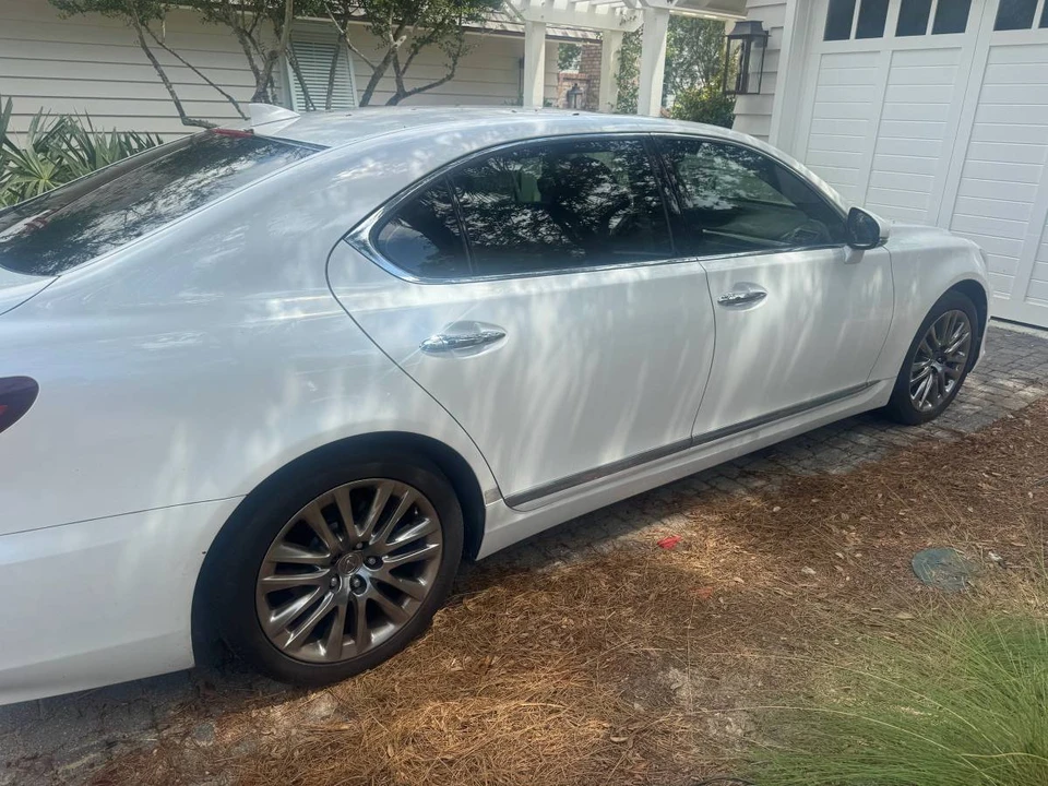 2017 Lexus LS 4th Gen - Image 3 of 5