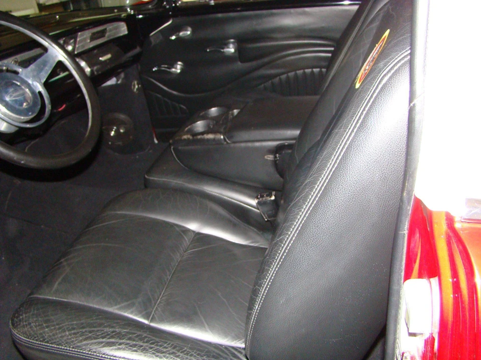 1956 Pontiac Chieftain - Image 11 of 31
