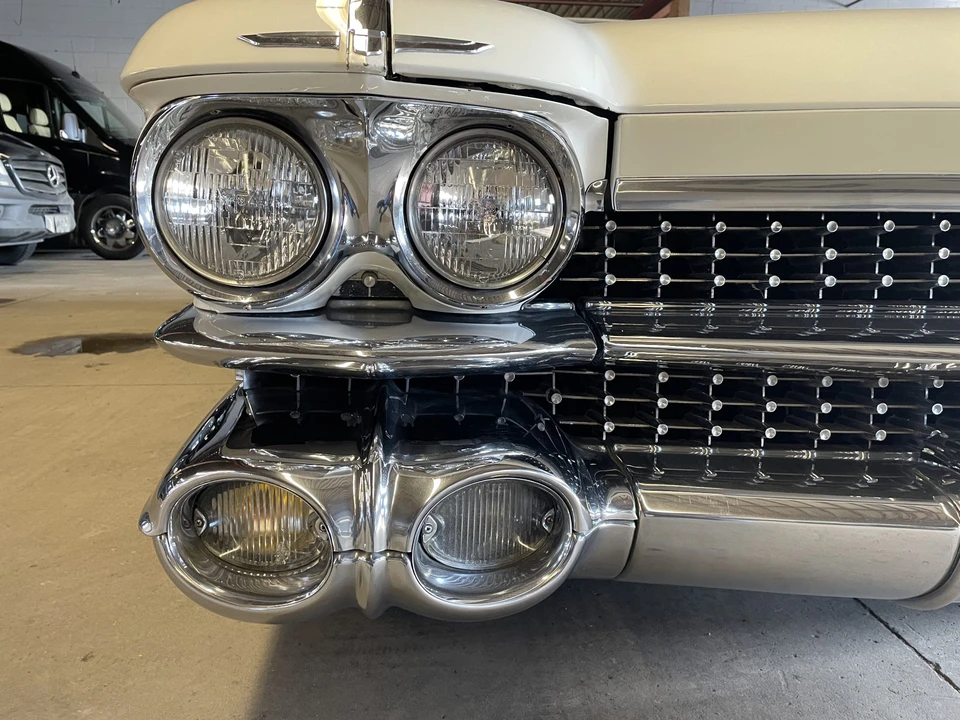 1959 Cadillac Series 62 5th Gen - Image 24 of 31