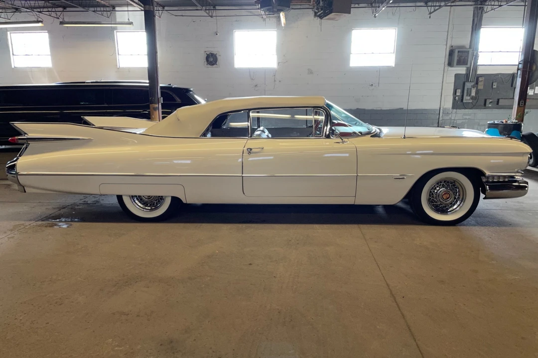 1959 Cadillac Series 62 5th Gen - Image 13 of 31